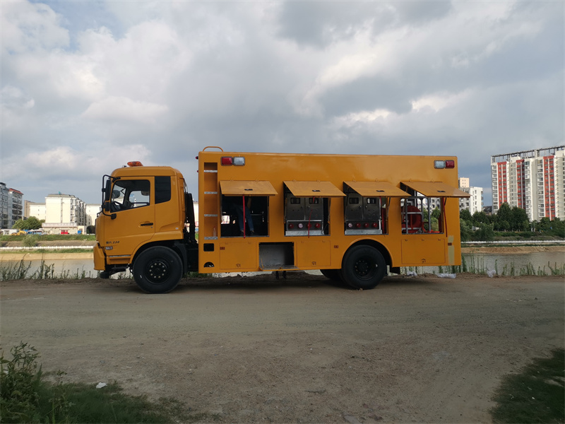 ���\3000����ˮ܇