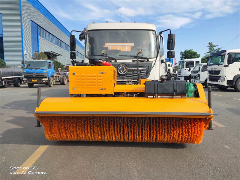 �Ԏ���(d��ng)��3�ג�ѩ�L